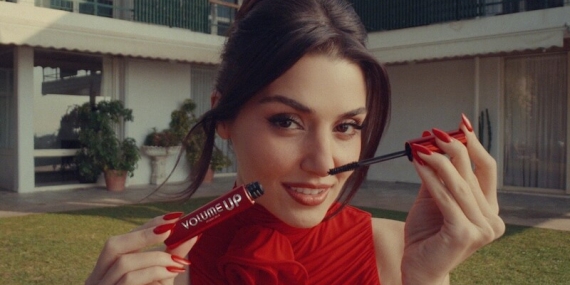 Türkiye’nin 1 Numaralı Makyaj Markası Flormar’ın Yeni Global Marka Yüzü “Hande Erçel” ile ilk lansmanı: “Volume Up Mascara”